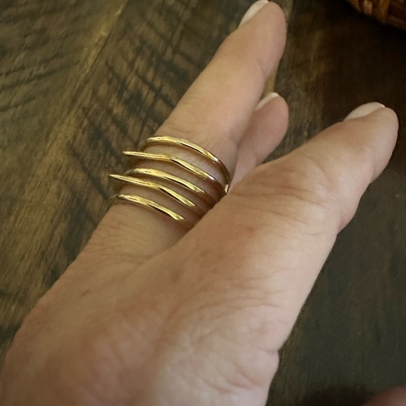 Five layer adjustable ring! - Picture 2 of 6